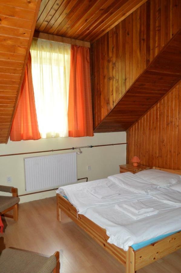 Penzión Borovica Stratená Esterno foto